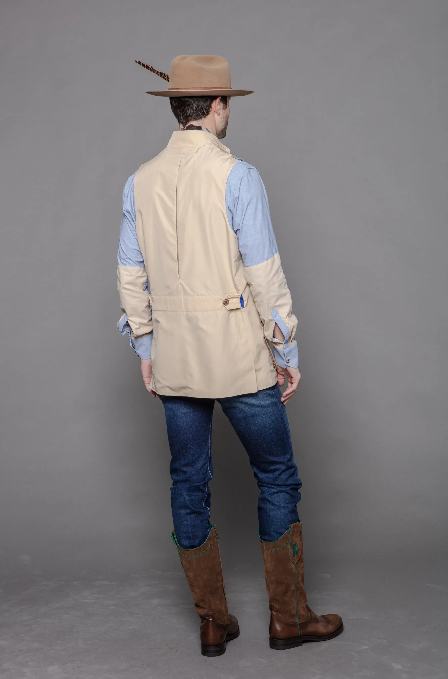 Banks Field Vest in Tan Nylon,Men