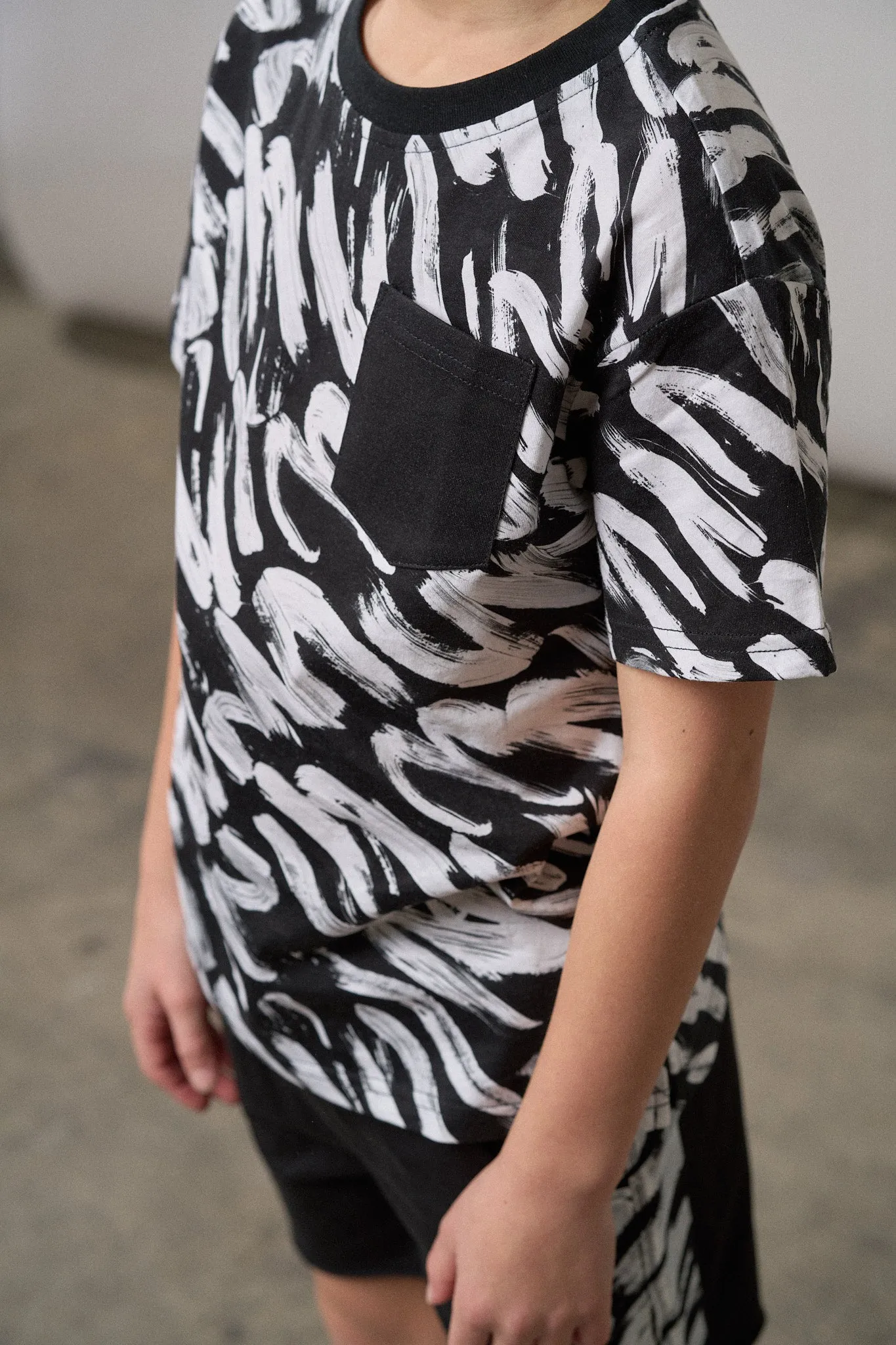 Brush Stroke Tee - Black,Kids