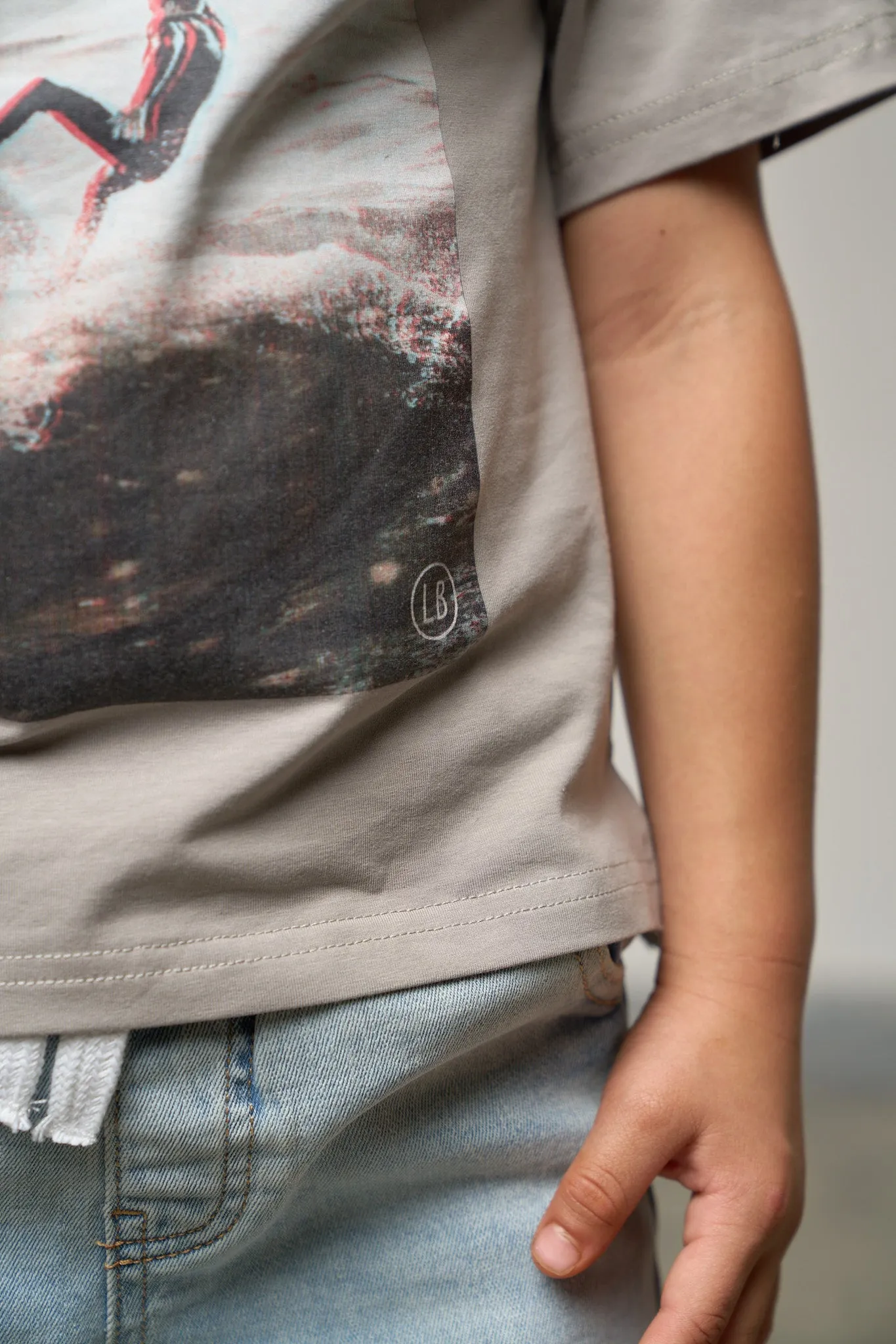 Catching Waves Tee - Charcoal,Kids