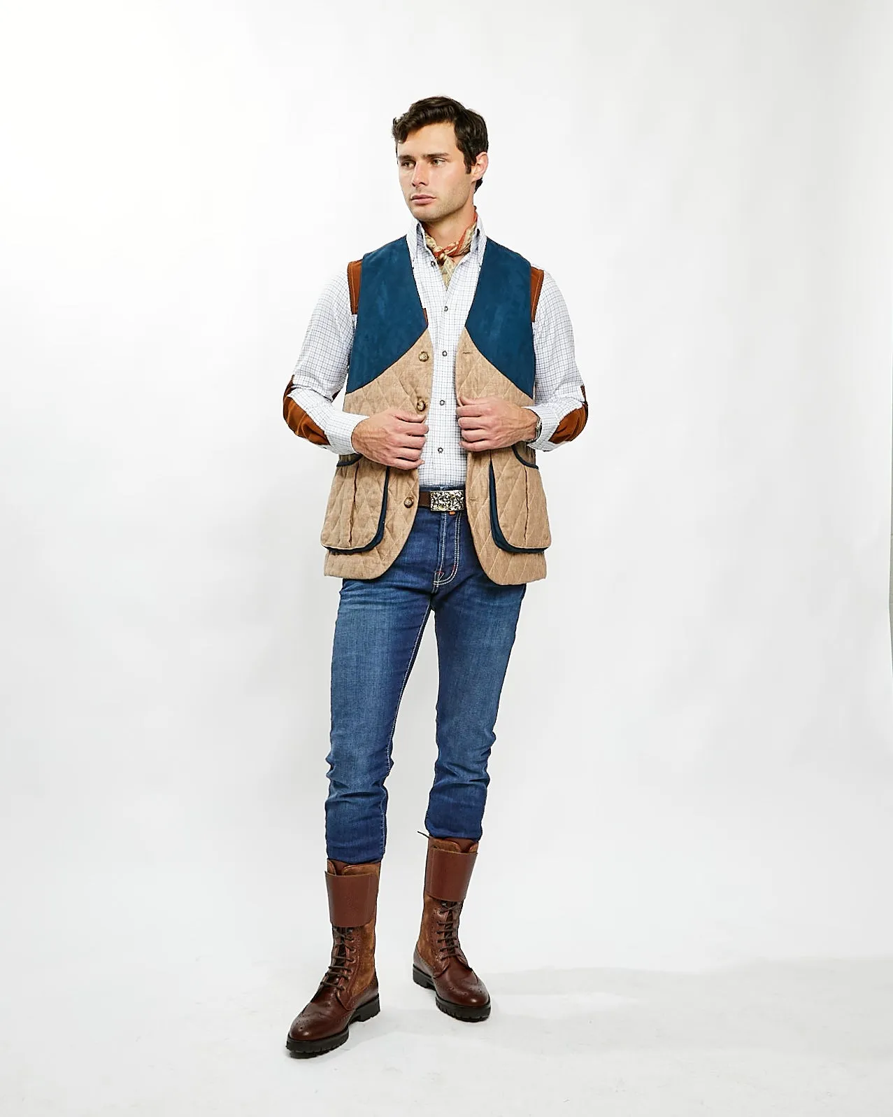 Gordon Field Vest in Tan Quilted Linen,Men