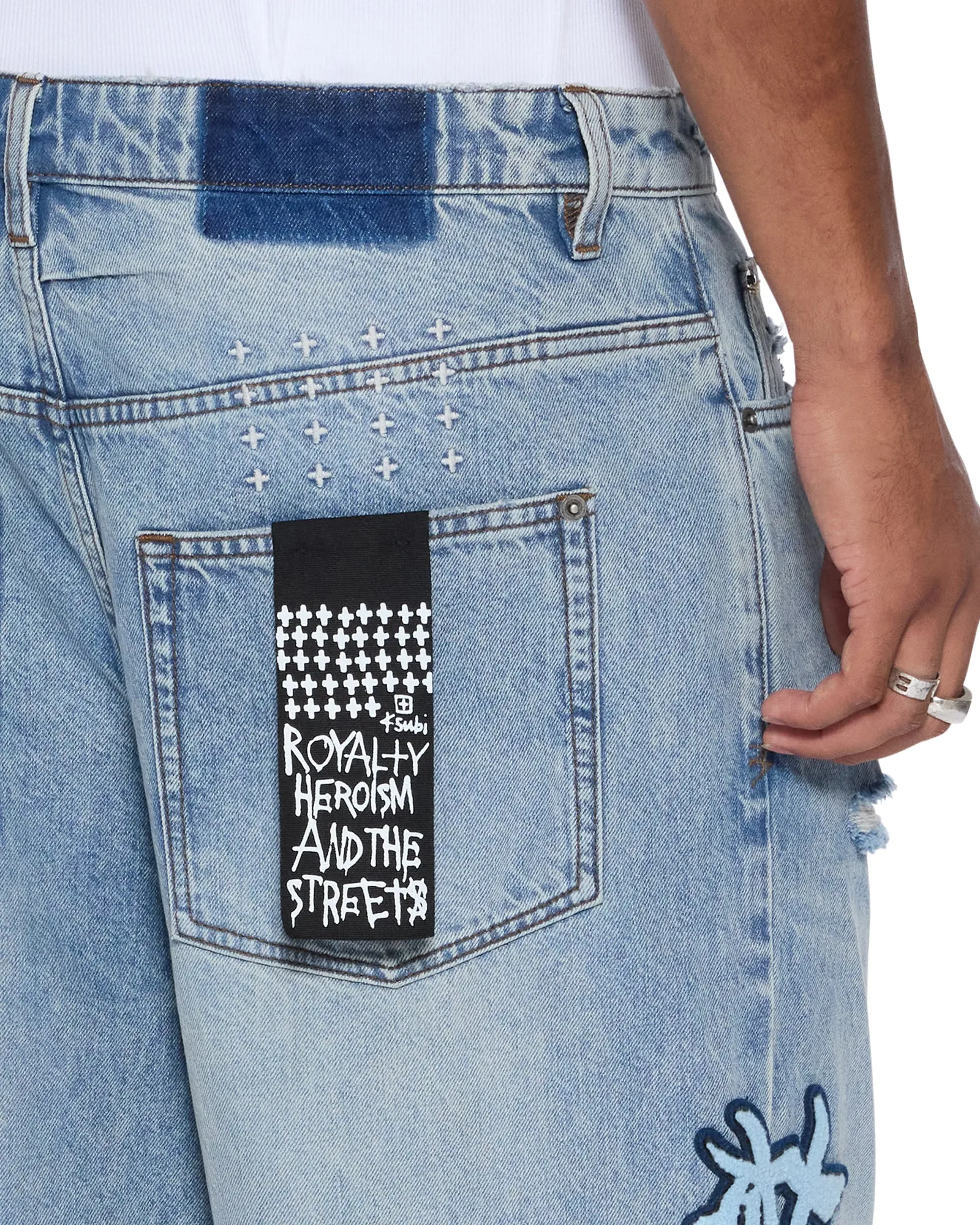 MAXX STRIKER PATCHED,Jeans