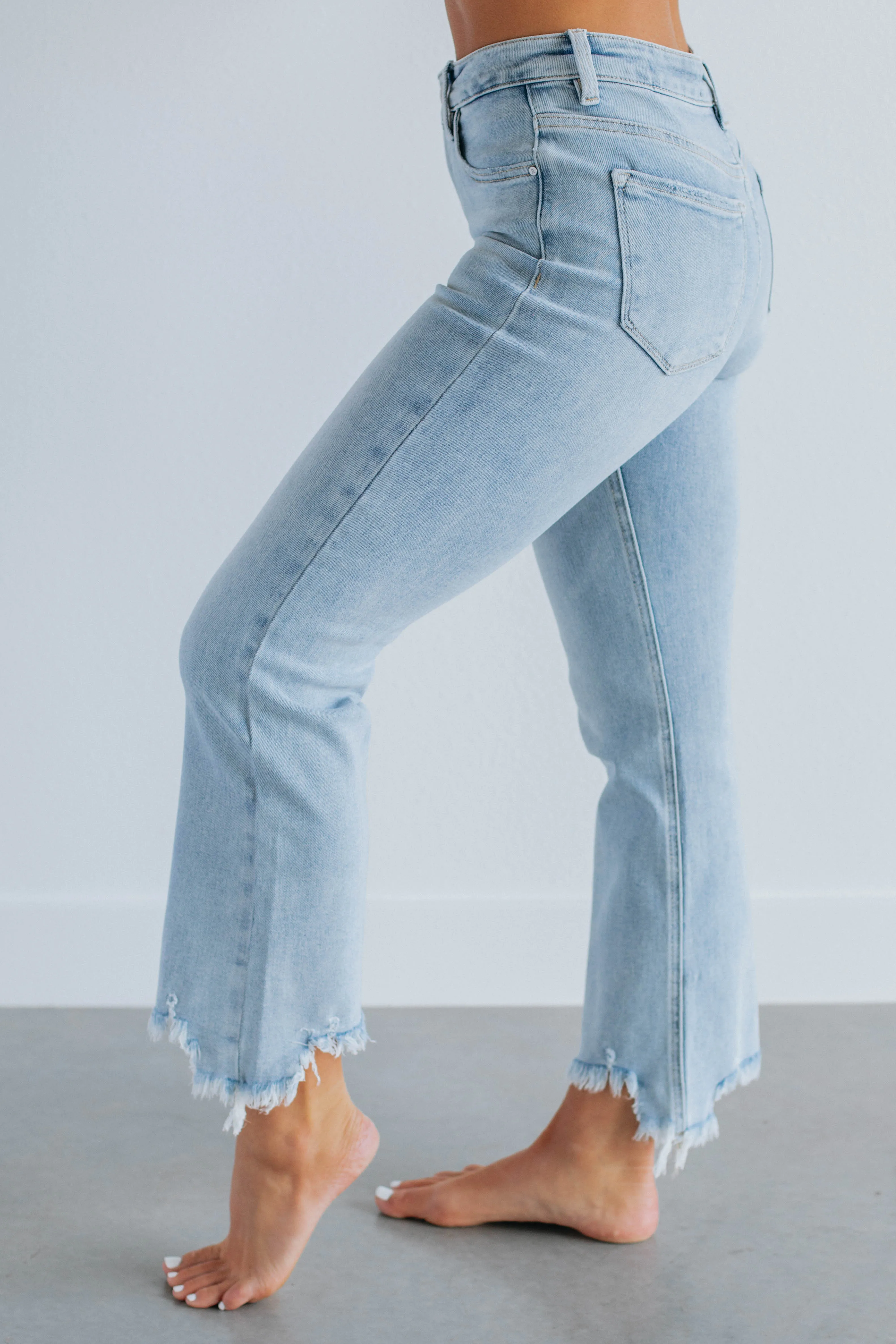 Neona Risen Jeans - Light Wash,Jeans Women