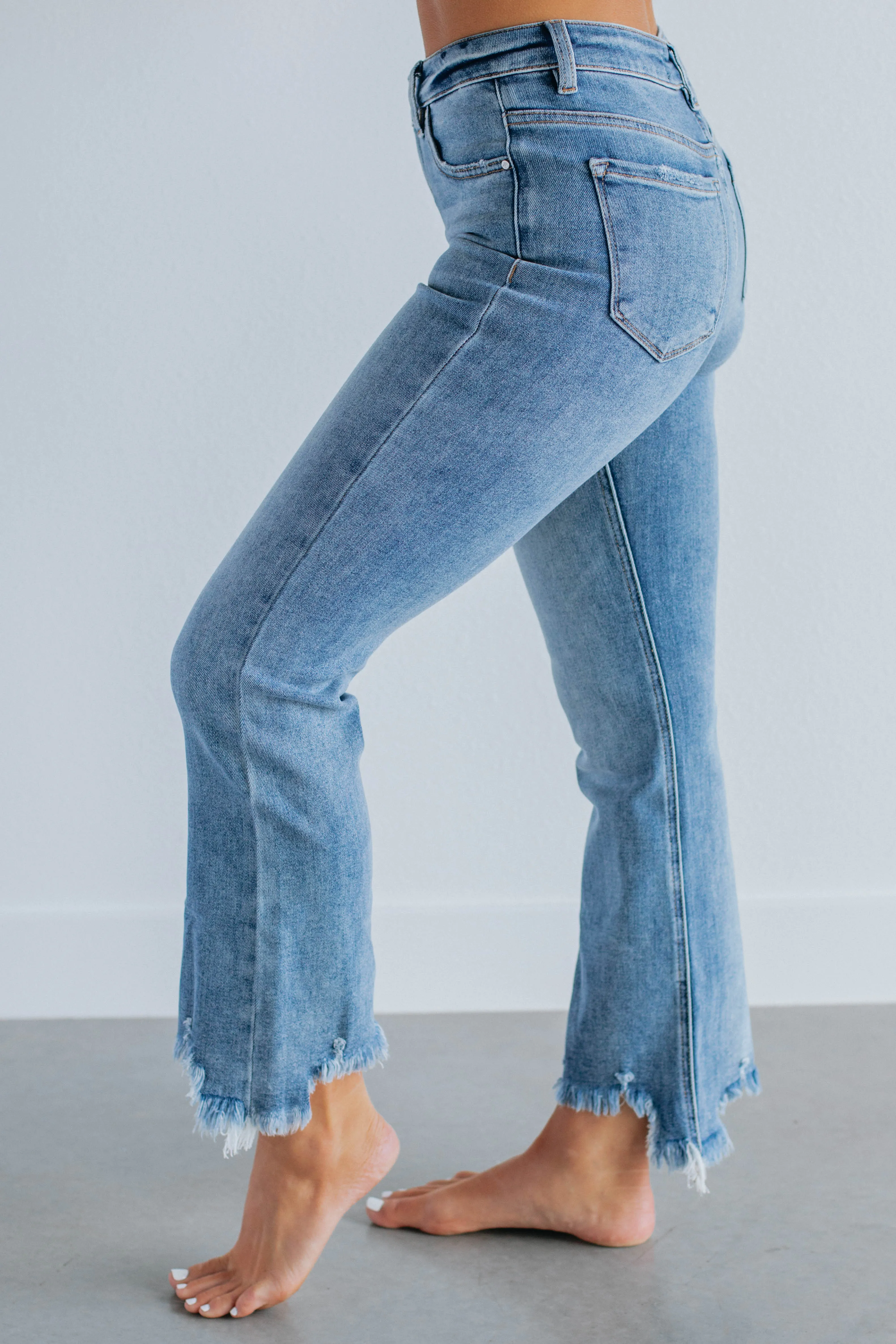 Neona Risen Jeans - Medium Wash,Jeans Women