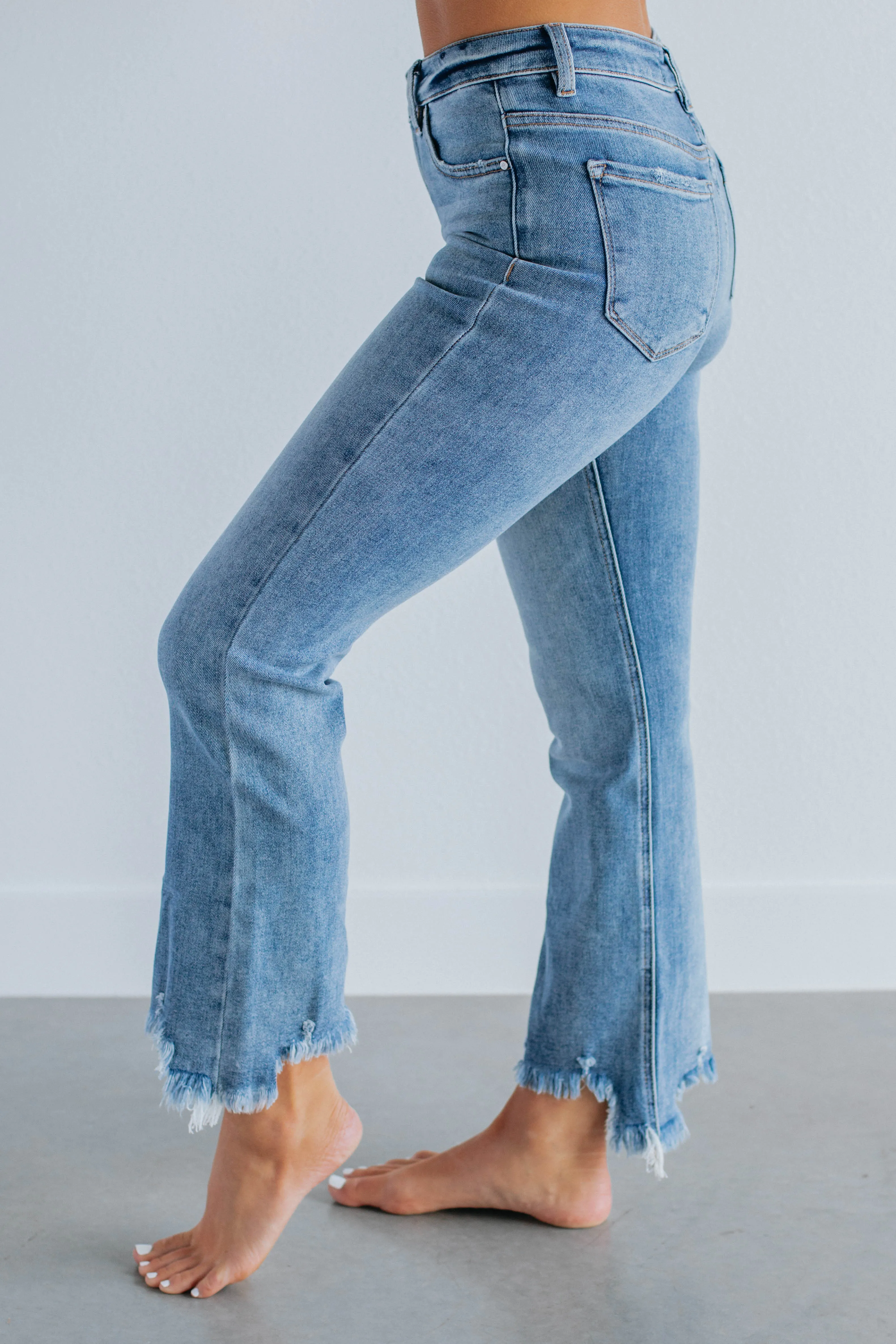 Neona Risen Jeans - Medium Wash,Jeans Women
