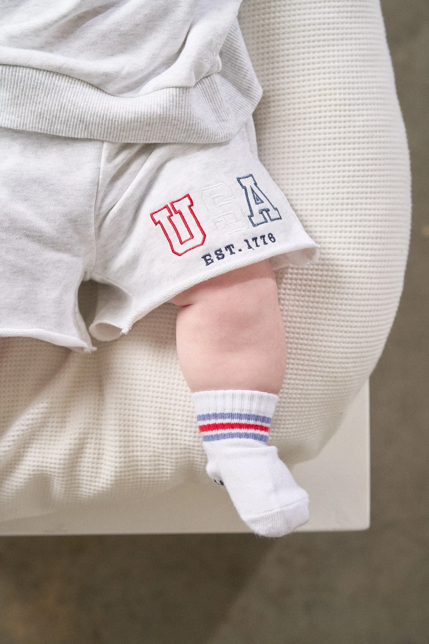 USA Raw Edge Sweatshort - Heather Grey,Kids